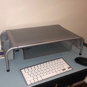 Desk/computer organizer